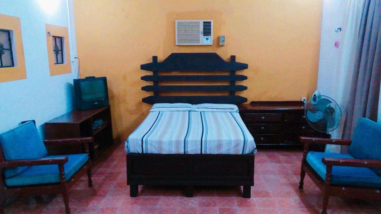 Hostal Y Camping Villa Mercedes ติซิมิน ภายนอก รูปภาพ